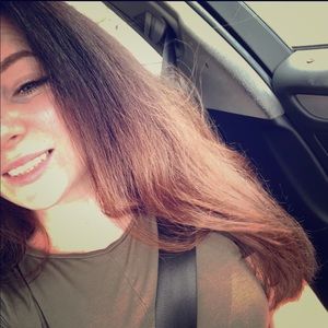 Meet your Posher, Kelly